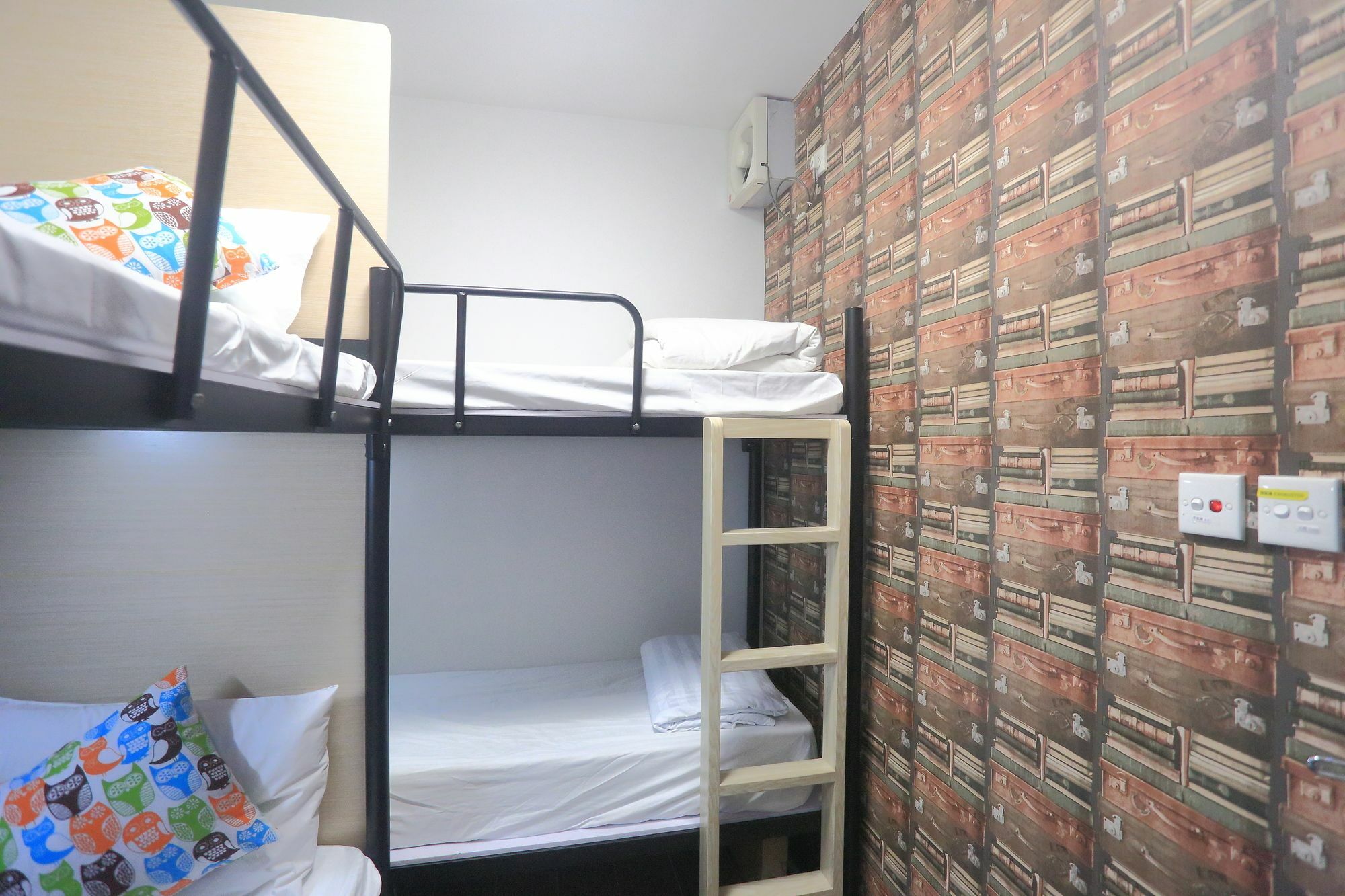 As One Hotel Цзюлун Экстерьер фото
